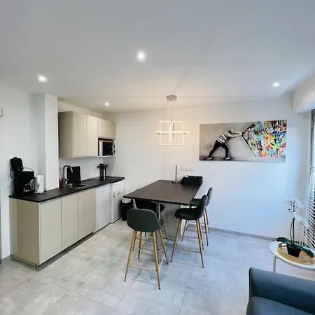 Apartmán L'ecrin - 4 Pers - Neuf - Hyper Centre - A 2 Min A Pied Saint-Raphaël